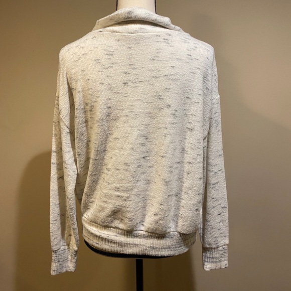 Anthropologie White Gray Turtleneck Sweater - Picture 6 of 10